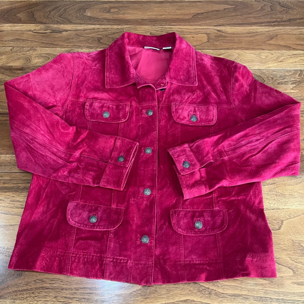 Chicos Dark Red 100% Leather Suede Trucker Jacket Size 1 Silver Crest Button